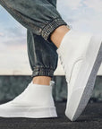 Men’s Lace-Up Clean Sneakers