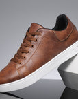 Clark | Round-Toe Lace-Up Low-Top Sneakers