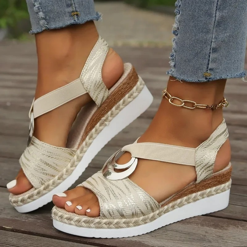 Women's Refined Essential Sandals